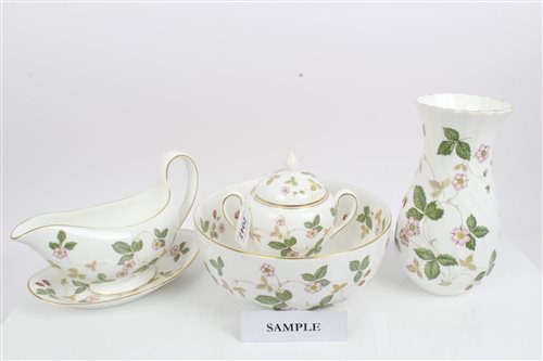 Lot 2043 - Wedgwood Wild Strawberry tea and dinner...