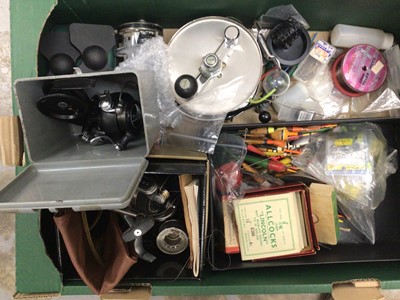 Lot 905 - Collection of antique fishing reels and similar equipment