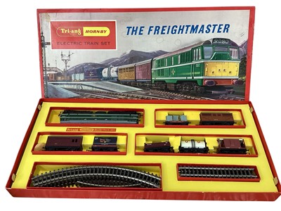 Lot 1906 - Tri-ang Hornby OO Gauge The Freightmaster electric train set with diesel locomotive, rolling stock & track, boxed (corners split) RS51 (1)