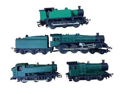 Lot 1925 - Tri-ang TT Gauge repainted green 4-6-0 locomotive with tender, three other 0-6-0 locomotives, three tenders, all loose unboxed, together with Bec Kits TT Gauge GWR 22xx locomotive & tender me...