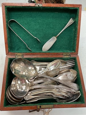Lot 1032 - Group of silver and silver plate