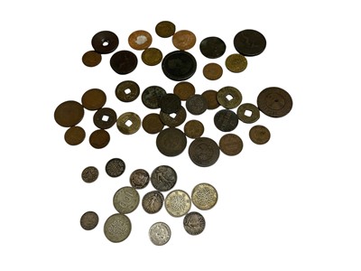 Lot 478 - World - Mixed coinage to include U.S. Indian Head Cents x 4, Russian copper issues x 13 (N.B. Mixed grades), Chinese cash coins x 6, a small quantity of silver & other issues