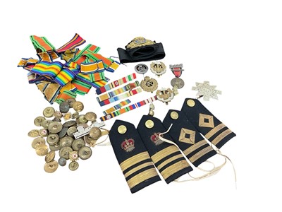 Lot 720 - Group of First and Second World War medal ribbons (some mounted), together with various military buttons and badges (1 box).