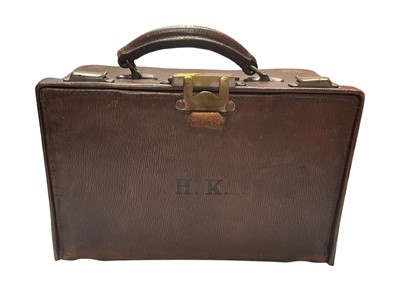 Lot 2118 - Five good quality leather bags and cases. One with Cunard White Star cabin class label.