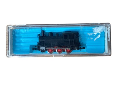 Lot 1985 - Atlas N Gauge 0-6-0 tank engine, plus twenty tank cars & rolling stock, all boxed (21)