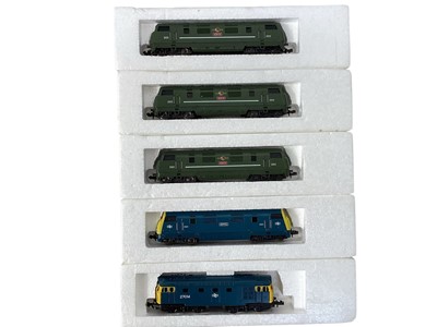 Lot 2001 - Hornby Minitrix diesel locomotives including BR green Class 42 Warship Intrepid D825, boxed No.208 (x3) and BR blue yellow ends Class 42 Warship Hermes D823 & Class 27 diesel 27014 (boxes fa...