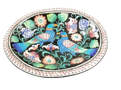 Lot 1305 - Tuscan pottery oval charger from Innocenti
