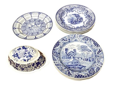 Lot 1125 - Twelve Spode The Blue Room Collection dinner plates together with a jelly mould and a Millenium plate (14)