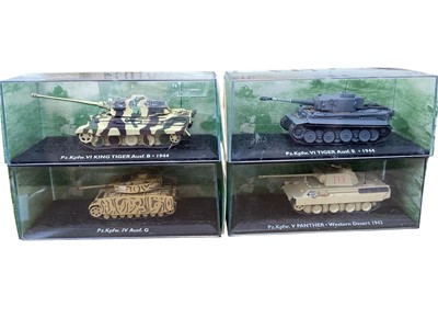 Lot 2014 - Atlas Editions Ultimate Tank Collection including British, German & US WWII tanks, in Perspex boxes (8)