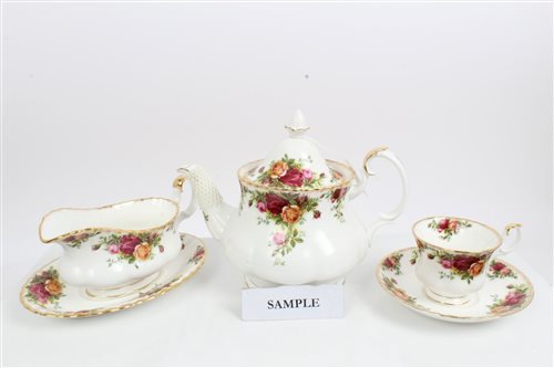 Lot 2089 - Royal Albert Old Country Roses tea and dinner...