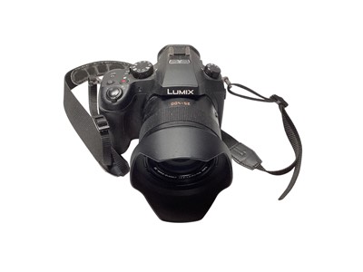 Lot 2353 - Panasonic LUMIX DMC-FZ1000 digital camera with a Leica DC Vario-Elmarit 1:2.8-4.0/9.1-146 Asph. Lens