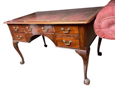 Lot 1476 - Edwardian mahogany kneehole desk