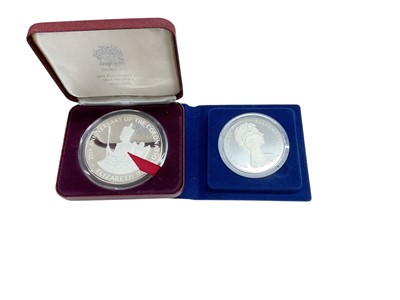 Lot 499 - World - Silver coins to include Bermuda Silver Jubilee Twenty Five Dollars 1977 (N.B. .925 silver Wt. 55gms - Cased with Certificate of Authenticity) and Jamaica silver proof Twenty Five Dollars...