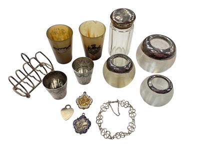 Lot 926 - Group of silver to include two Scottish horn beakers, three silver mounted glass vesta globes and other items