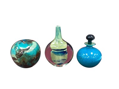 Lot 1236 - Mdina cut ice lollipop vase, together with two other pieces of Mdina (3)