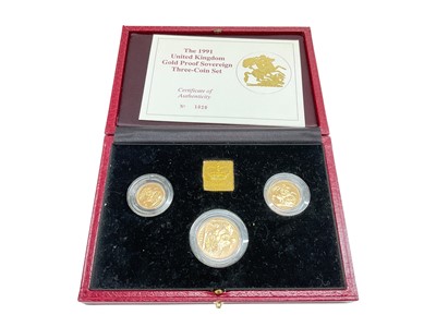 Lot 526 - G.B. - Royal Mint gold proof Sovereign three coin set 1991 (N.B. Cased with Certificate of Authenticity) (1 coin set)