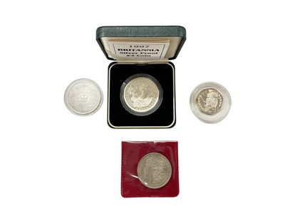 Lot 527 - World - Mixed coinage