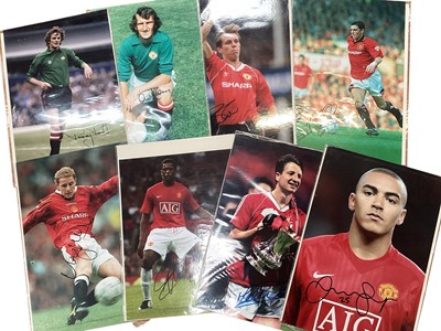 Lot 1470 - Collection of 47 Manchester United Legends hand signed pictures A4 including Rio Ferdinand, Norman Whiteside, Alex Stepney, Brian Mclair, Nicky Butt, Paul Scholes