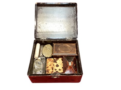 Lot 2503 - Group of snuff boxes in a lacquer box, including tortoiseshell, horn, etc, and an antique brass vesta case in the form of a bat