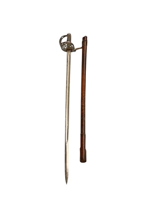 Lot 931 - Edwardian Heavy Cavalry Officer's 1887 Pattern undress sword by Henry Wilkinson with pierced honeysuckle guard, etched plated fullered blade with crown ERVII cypher ( blade no. 7061) in leather f...