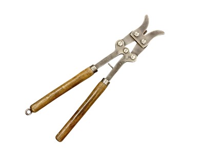 Lot 767 - First World War British military Wire Cutters, stamped Chater Lea Ld 1917.