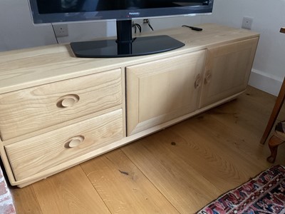 Lot 5336 - Ercol TV stand