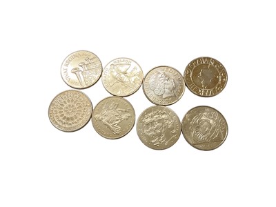 Lot 532 - World - Mixed coinage to include Westminster & Pobjoy Mint uncirculated cupro-nickel Crowns x 80, a small quantity of G.B. pre 1920 silver coins & other issues (Qty)