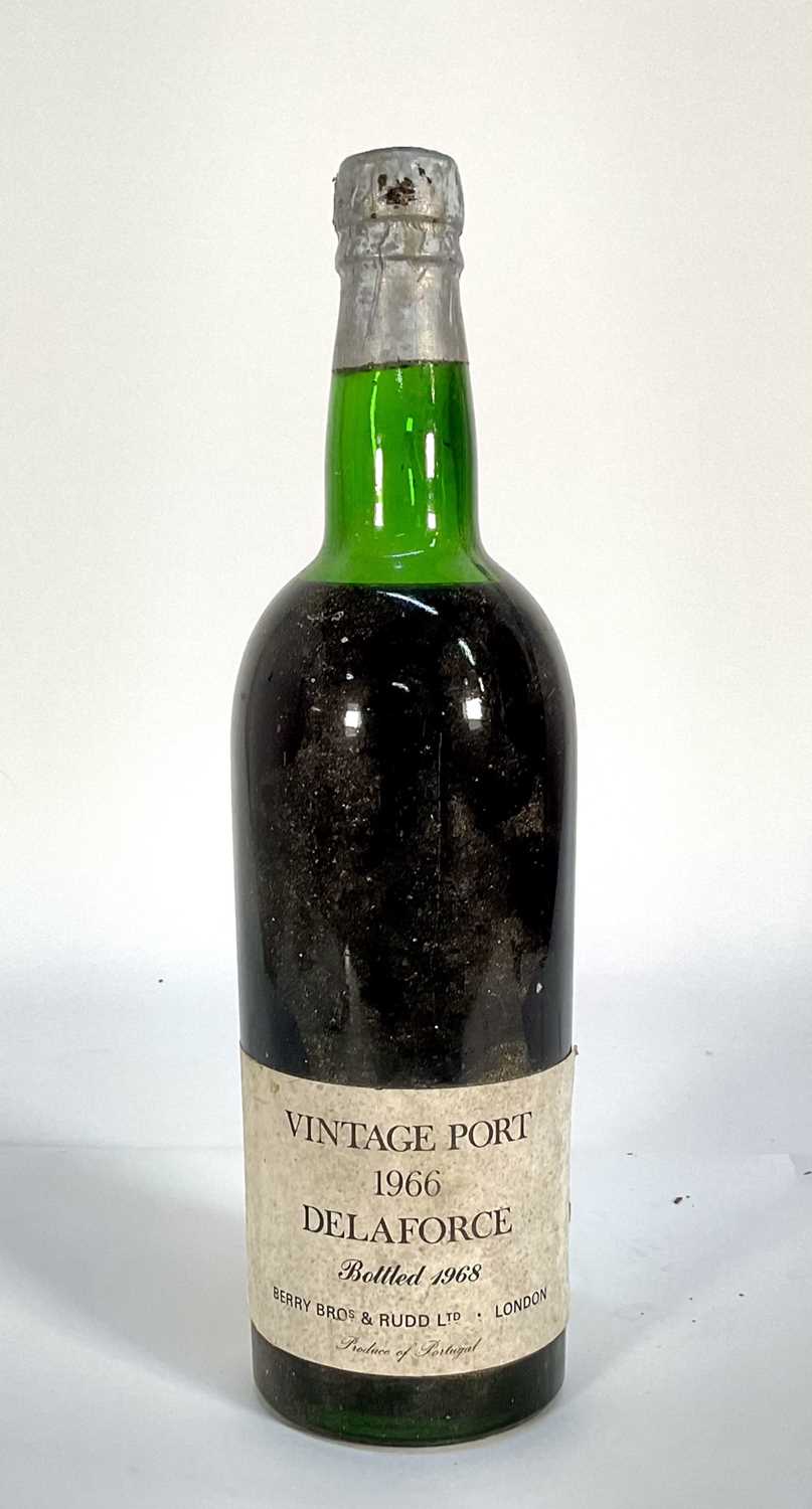 Lot 4 - One bottle, Delaforce 1966 vintage port, bottled 1968