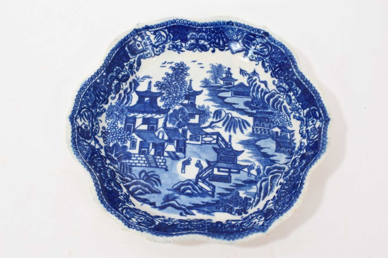 Lot 63 - Worcester blue and white Temple pattern teapot stand, circa 1775, disguised numeral mark