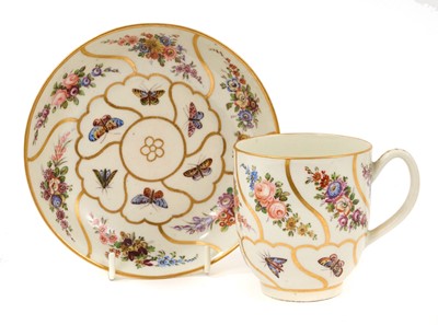 Lot Worcester large coffee cup and saucer, with a version of the Queen’s pattern, the porcelain circa 1770