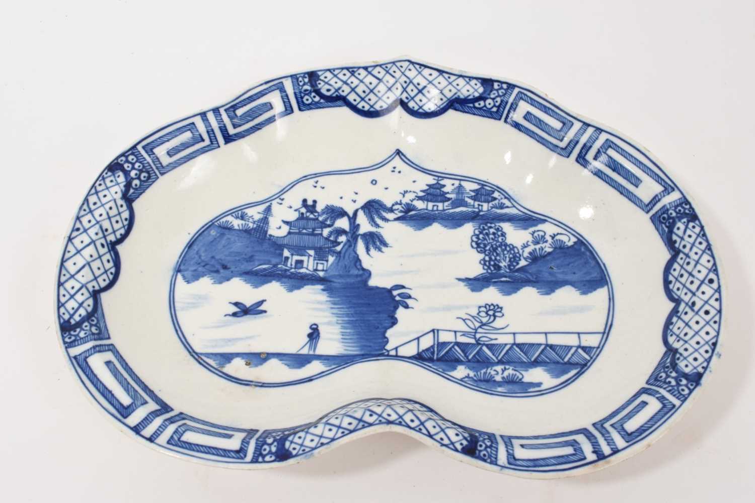 Lot 46 - Caughley Weir pattern heart shaped dish, circa 1790 Provenance; Bill Dickinson