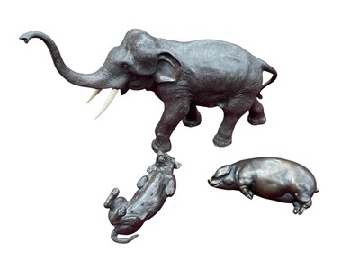 Lot 2570 - Cold cast bronze pig by David Selby, and two bronze resin animal sculptures