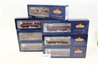 Lot 2808 - Railway - Bachmann 00 gauge Golden Eagle...