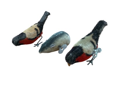 Lot 2571 - Wind up mouse and two clockwork birds