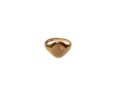 Lot 159 - 9ct gold Masonic signet ring (Birmingham 1972), size W