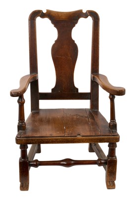 Lot 1255 - George I / IIwalnut child's chair, with solid splat and seat