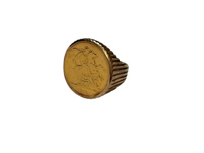Lot 173 - George V gold sovereign, 1912, in 9ct gold ring mount (London 1973), size T½