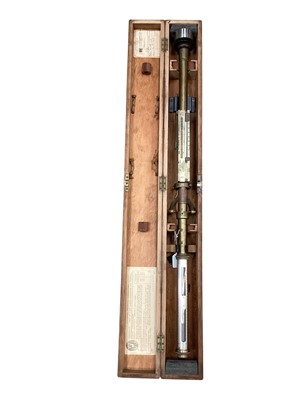 Lot 2648 - 1950s Negretti & Zambra, London, brass Marine barometer Mk.2 Ref. Met 1542. with Air Ministry Meteological Office certificated label for 1954 & 1962 in original wooden box
