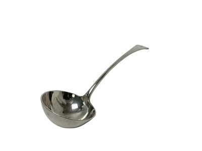 Lot 270 - Late Victorian silver Old English pattern soup ladle with engraved crest, (London 1896), 10.3ozs