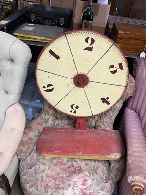 Lot 2902 - Vintage fairground wheel of fortune game