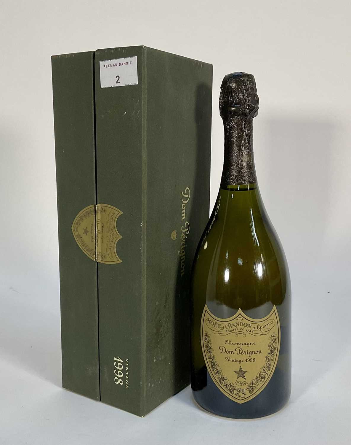 Lot 2 - One bottle, Moët & Chandon Dom Perignon champagne, vintage 1998, in original card box