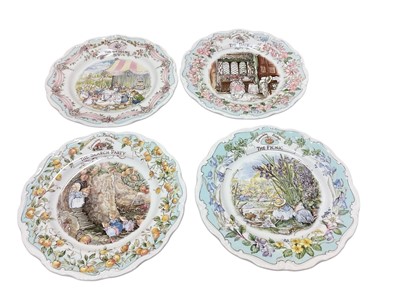 Lot 2261 - Collection of 28/Royal Doulton Brambly Hedge plates and figures