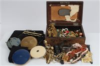 Lot 3378 - Quantity of vintage costume Jewellerylery,...