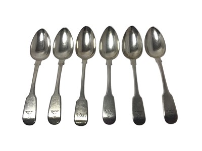 Lot 333 - Six George III silver fiddle pattern dessert spoons, (London 1814), maker Thomas Streetin, 9.5ozs.