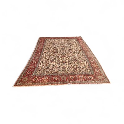 Lot 1379 - Large rug