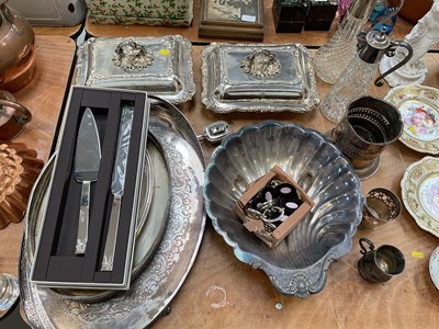Lot 5075 - Pair of good quality silver plated tureens and covers with crests, and other silver plate
