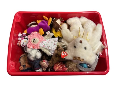 Lot 1731 - Beanie Babies large and small including Classic Devine, Stinger, Jack, Scorch, Ants, Wise etc.