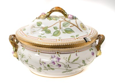 Lot 236 - Royal Copenhagen Flora Danica oval tureen and cover