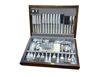 Lot 5067 - Arthur Price silver plated canteen of cutlery
