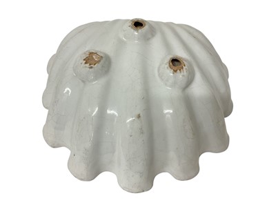Lot 1525 - Large antique tin glazed scallop shell bowl